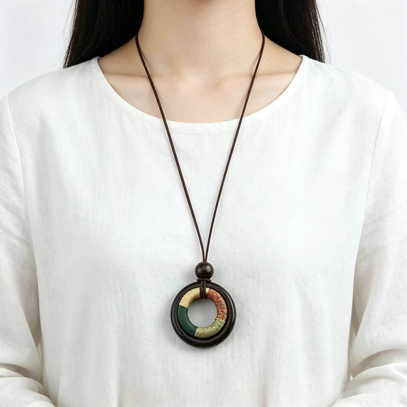 Handmade Vintage Style Multicolor Wood Circle Pendant Necklace For Women With Twisted Rope Chain