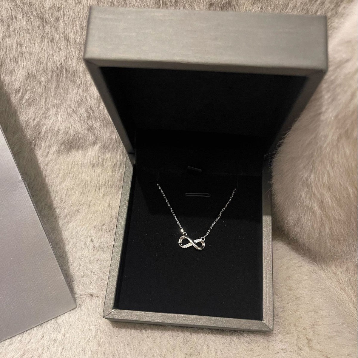 Infinity Elegant Pendant Necklace For Unisex In Copper With Electroplated Finish And Cable Chain