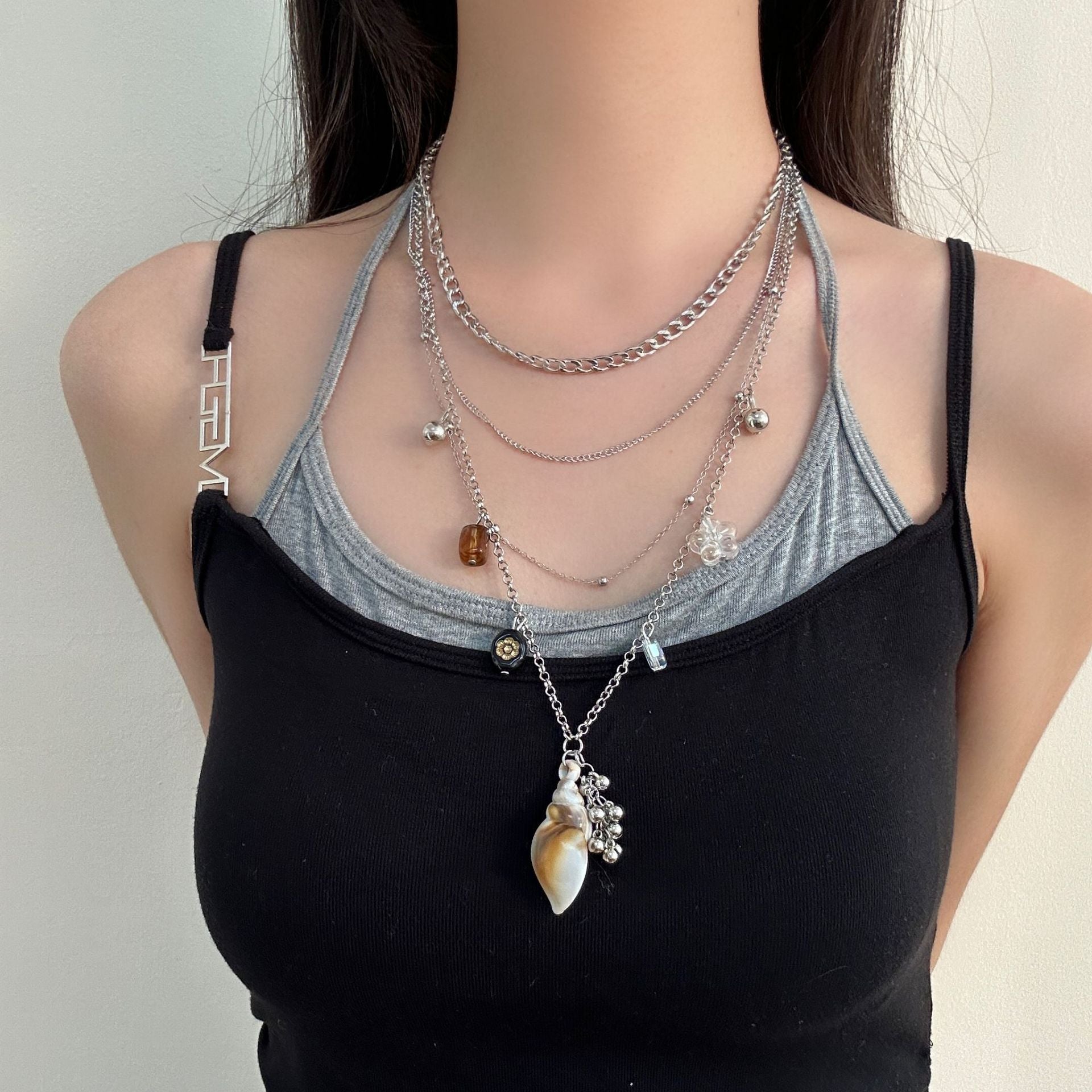 Conch Pendant Necklace For Women With Electroplated Finish And Resin Shell Pendant, Perfect For Beach Wear