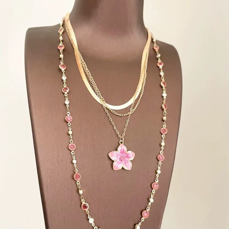 Natural Pink Flowers Necklace For Women With Electroplated Finish And Alloy Pendant In Acrylic Material