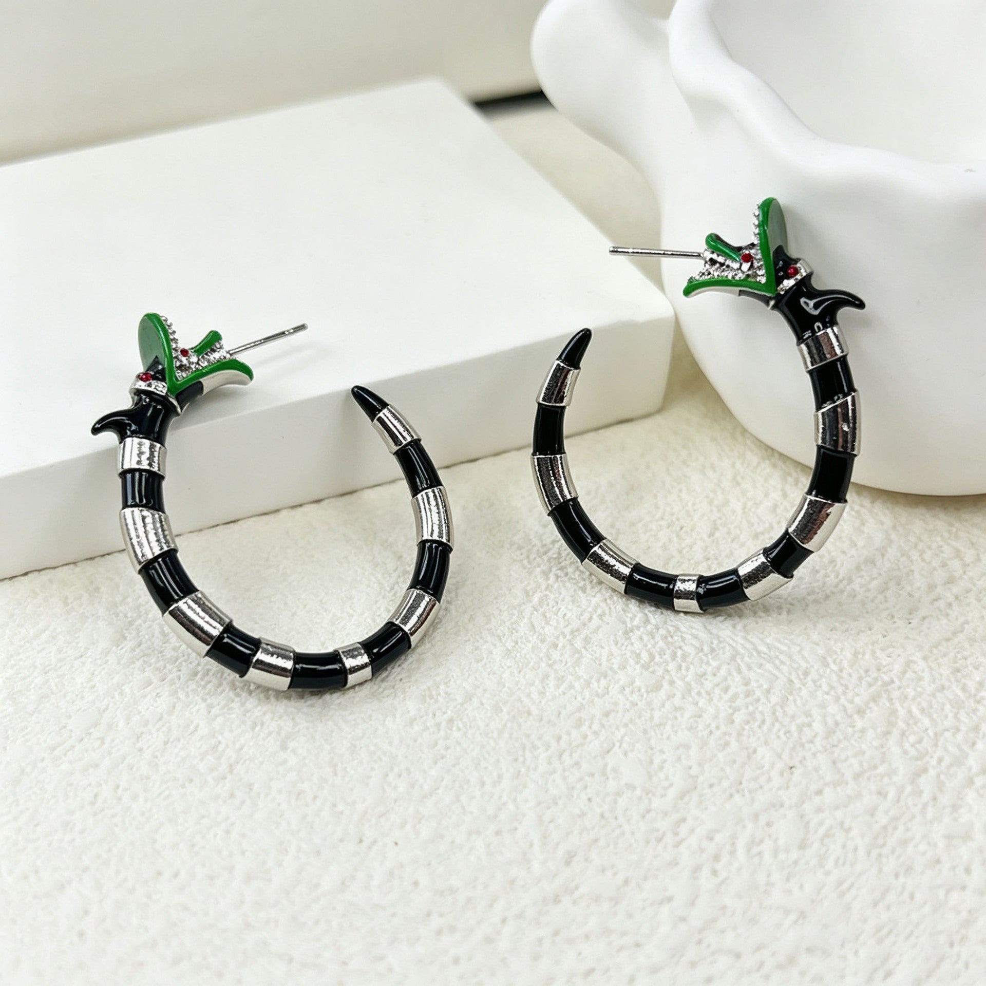 Funny Insect Earrings For Women Featuring Stoving Varnish Craft And 304 Stainless Steel Ear Pins