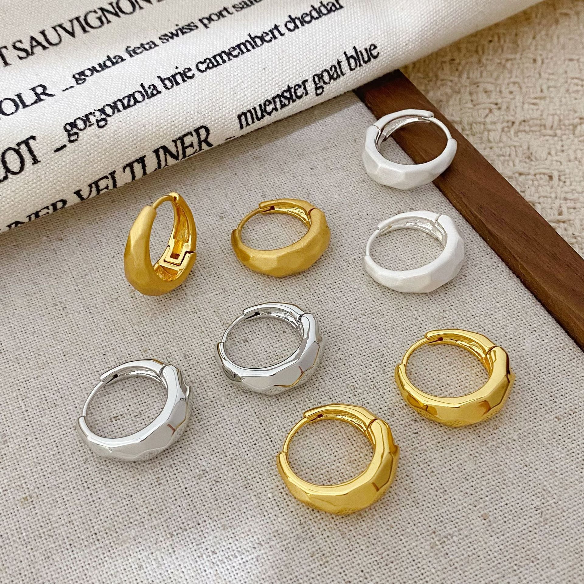 Real Gold Plated Copper Hoop Earrings With Brushed Water Droplets Pattern, Simple Style For Women