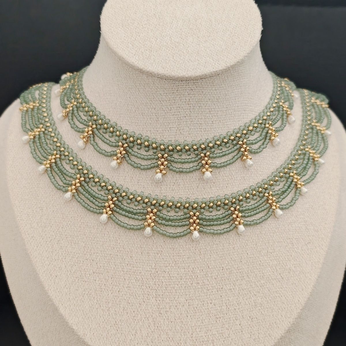 Handmade Vintage Style Green Pearl Layered Necklace For Women With Beaded Chain