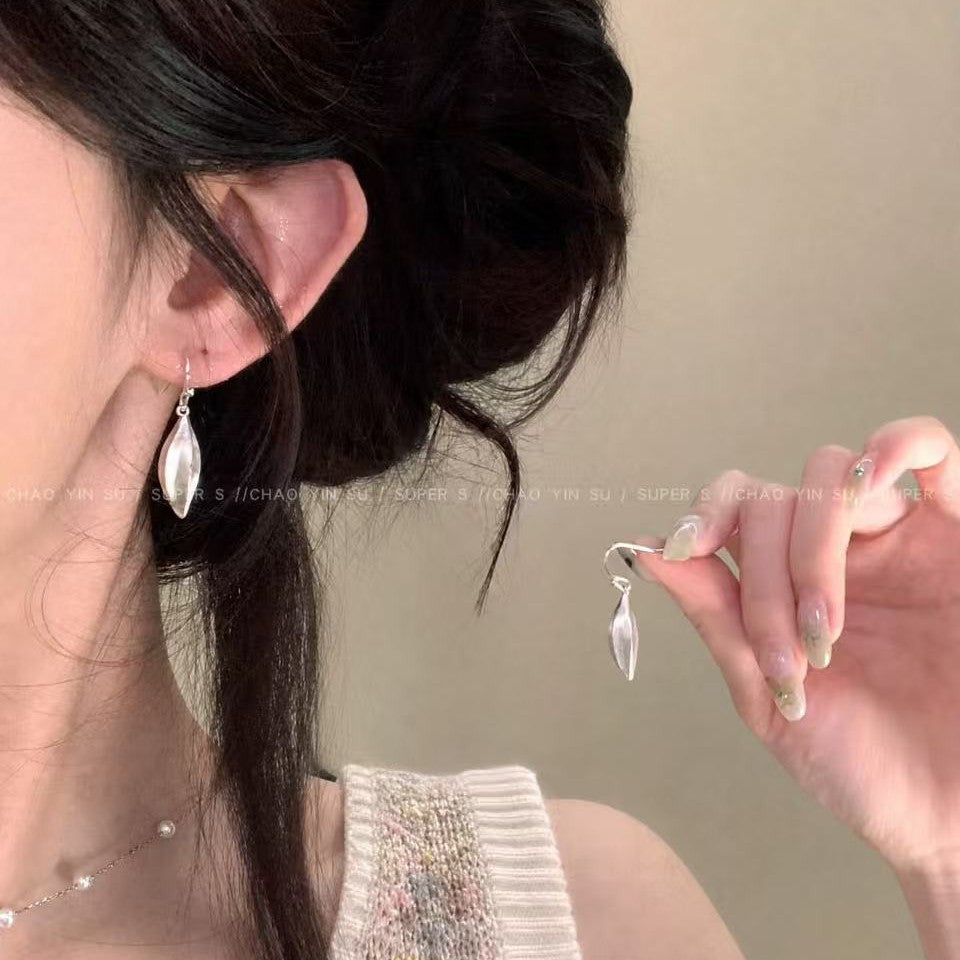 Brushed Silver Leaf Earrings For Women In New Style, Made Of Zinc Alloy