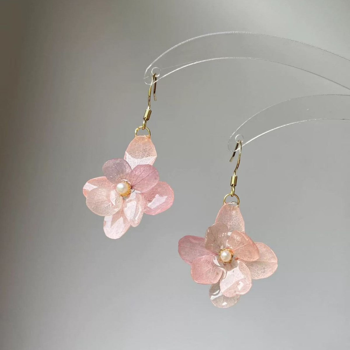 Natural Pink Flowers Earrings For Women Featuring 925 Sterling Silver Ear Pins In Sweet Style With Zinc Alloy Material