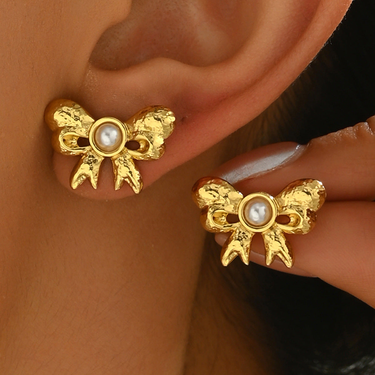 Butterfly Stud Earrings For Women In Sweet Style, Copper Ear Pins With Electroplated Alloy And Zircon Inlay