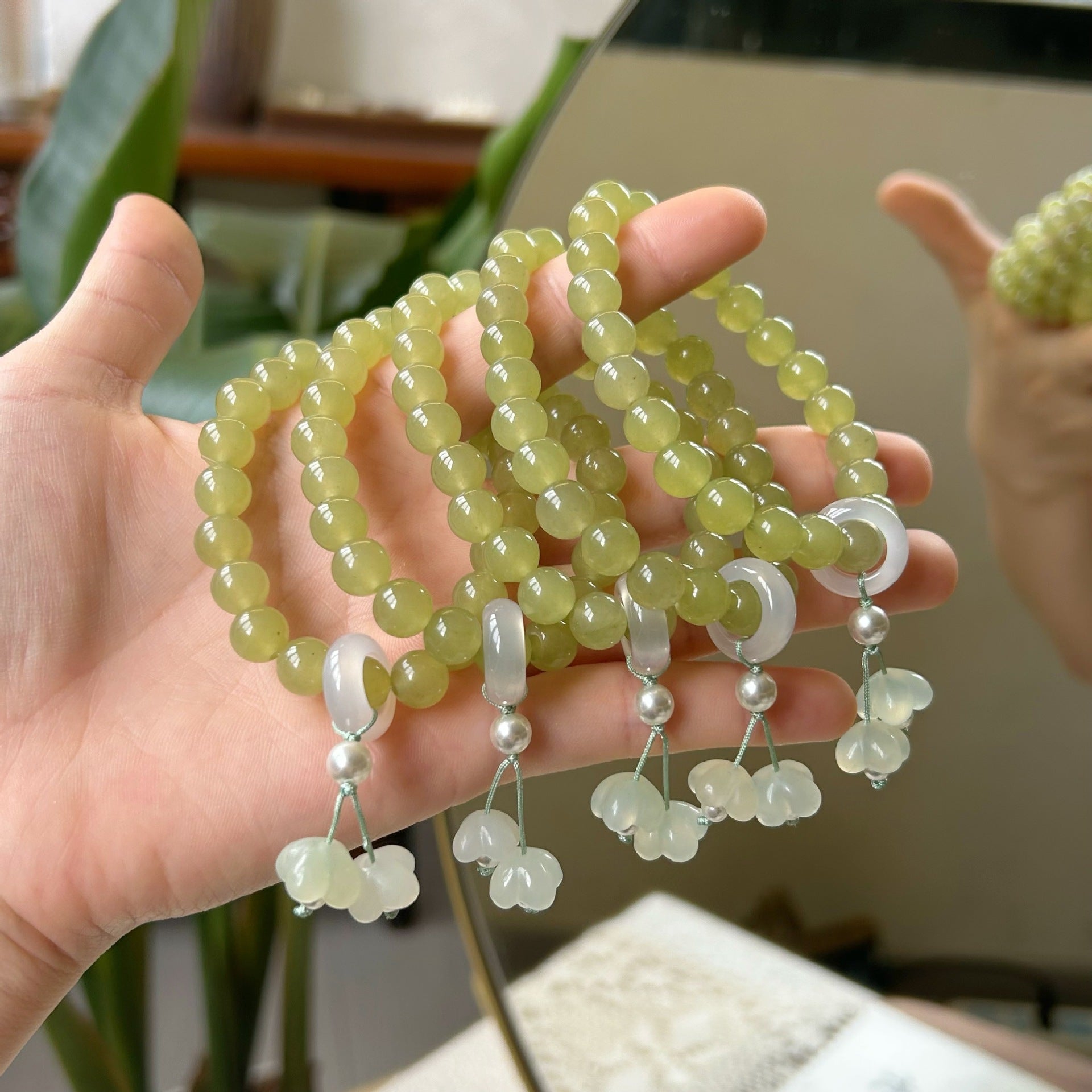 Floral Natural Stone Bracelets For Women In Simple Style With Tassel, Perfect For Daily Wear