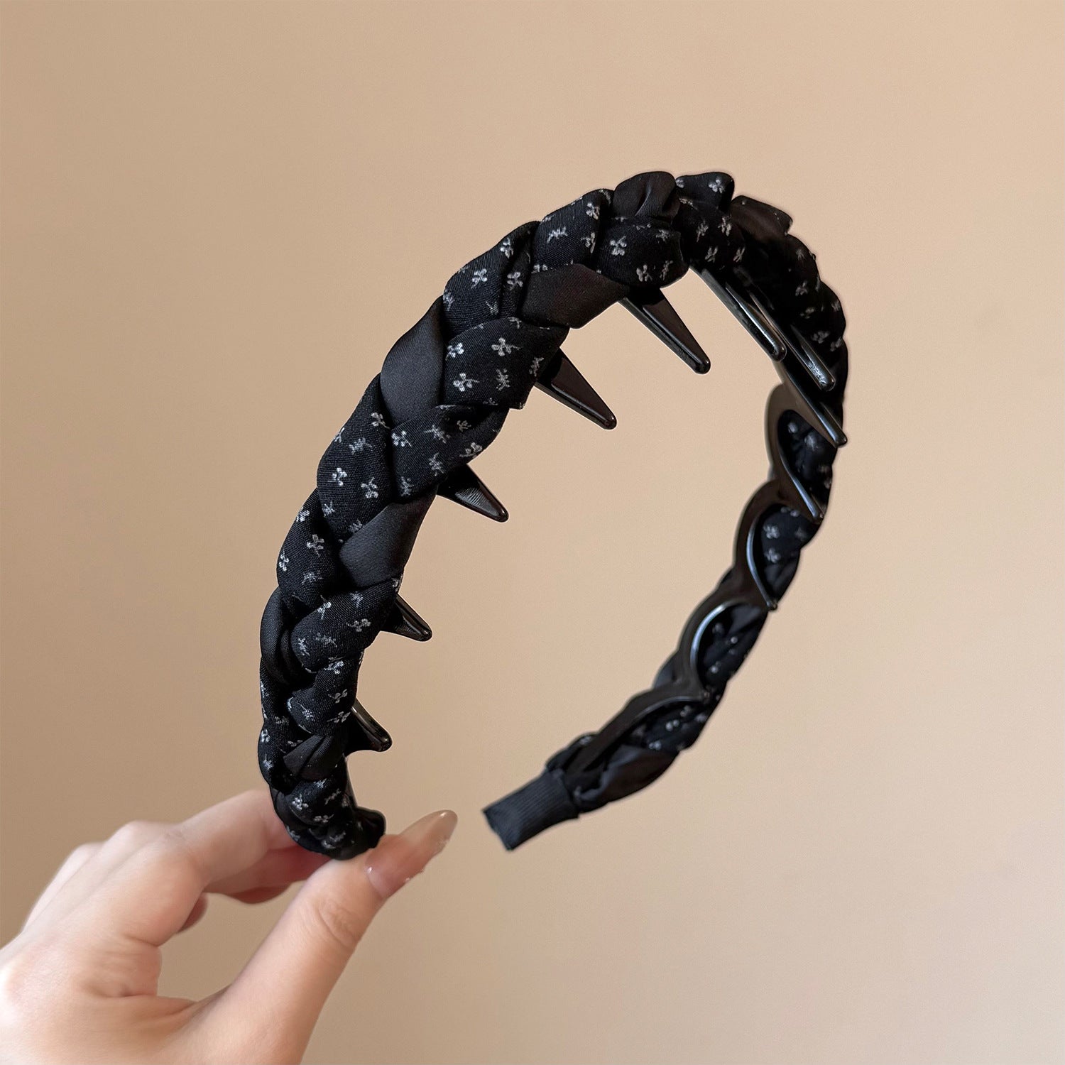 French Style Twist Hair Band For Women In Cloth Material With Rhinestones, Perfect For Summer