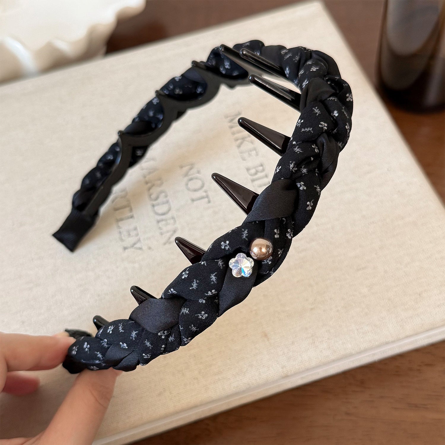 French Style Twist Hair Band For Women In Cloth Material With Rhinestones, Perfect For Summer