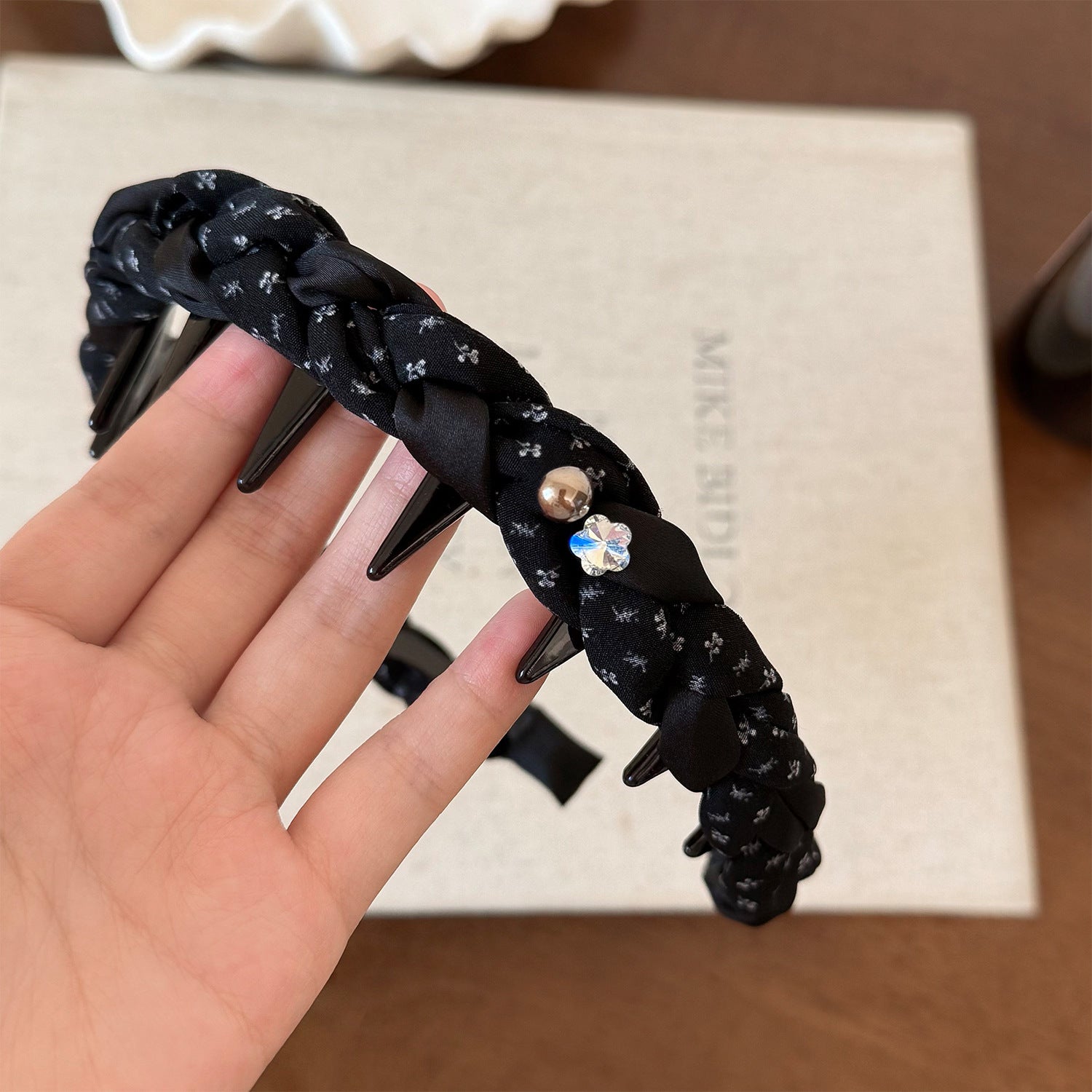 French Style Twist Hair Band For Women In Cloth Material With Rhinestones, Perfect For Summer