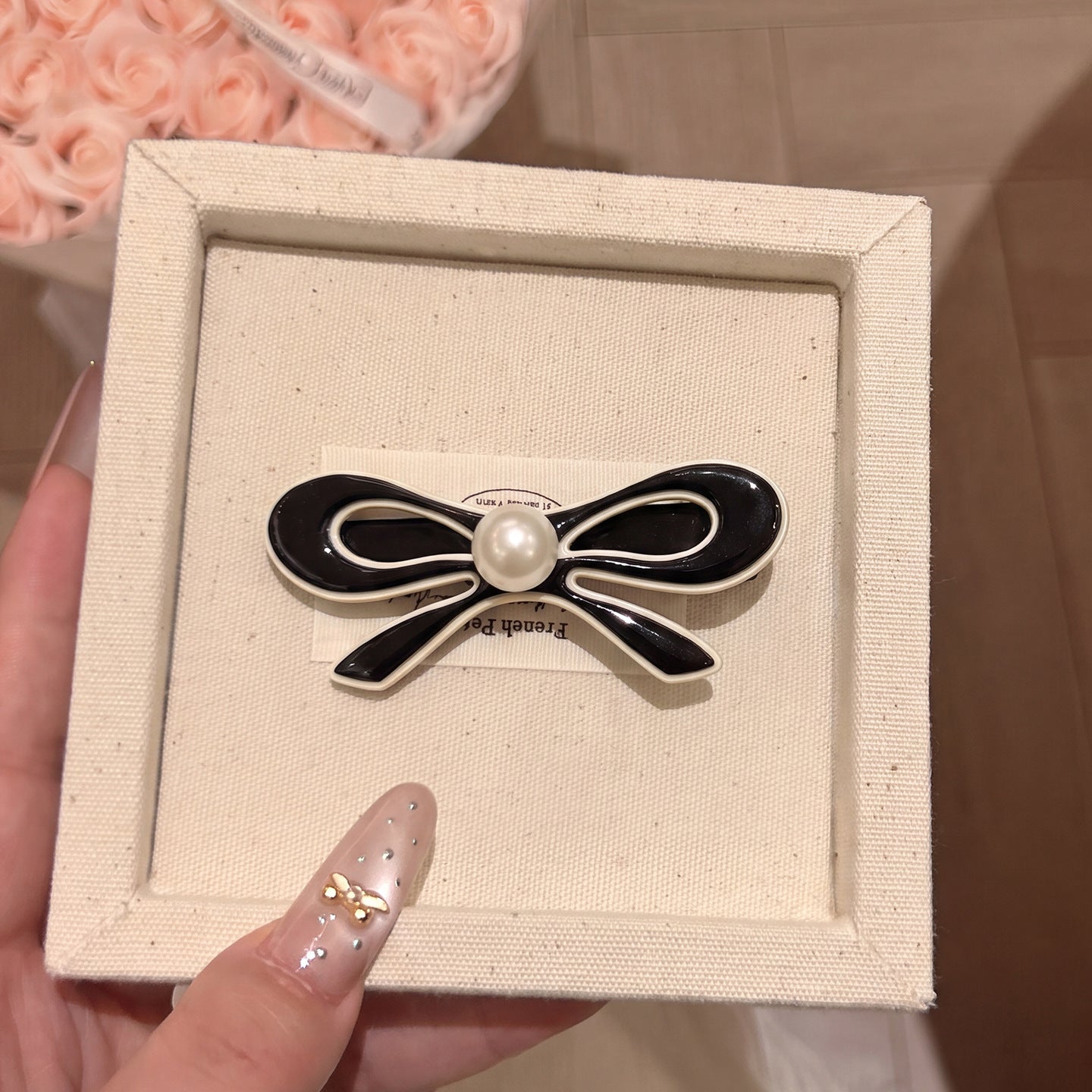 Commute Style Bow Tie Hairpin For Women Made Of Acetic Acid Sheets, 1 PCS Package