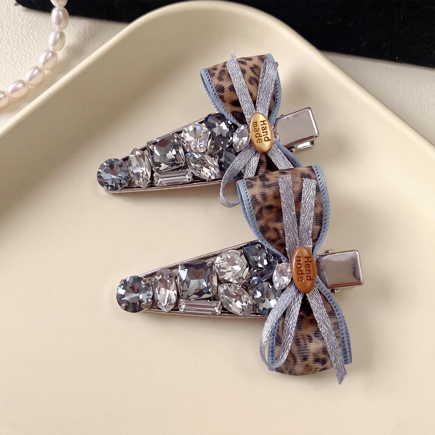 Sweet Leopard Print Hairpin For Women With Mixed Materials And Rhinestone Inlay