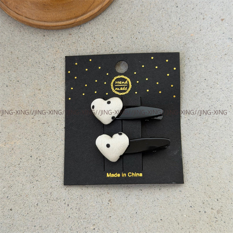 Sweet Heart Shape BB Clips Hair Accessories For Women In Mixed Materials With Fabric Inlay, 1 Pair