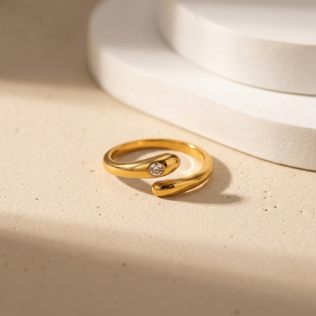 Geometric Electroplated Rings For Women In 304 Stainless Steel With 18K Real Gold PVD Coating And Shell Inlay