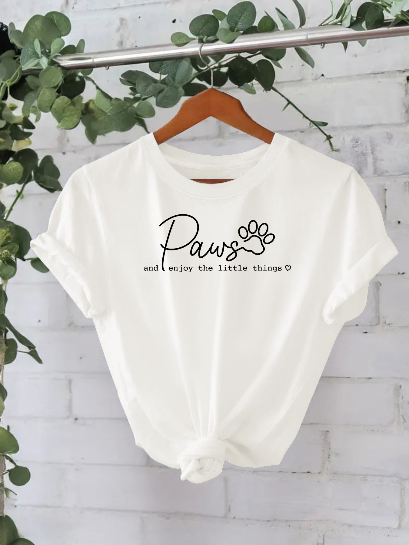 Casual Cotton Short Sleeve T-shirt For Women Featuring Printing Design