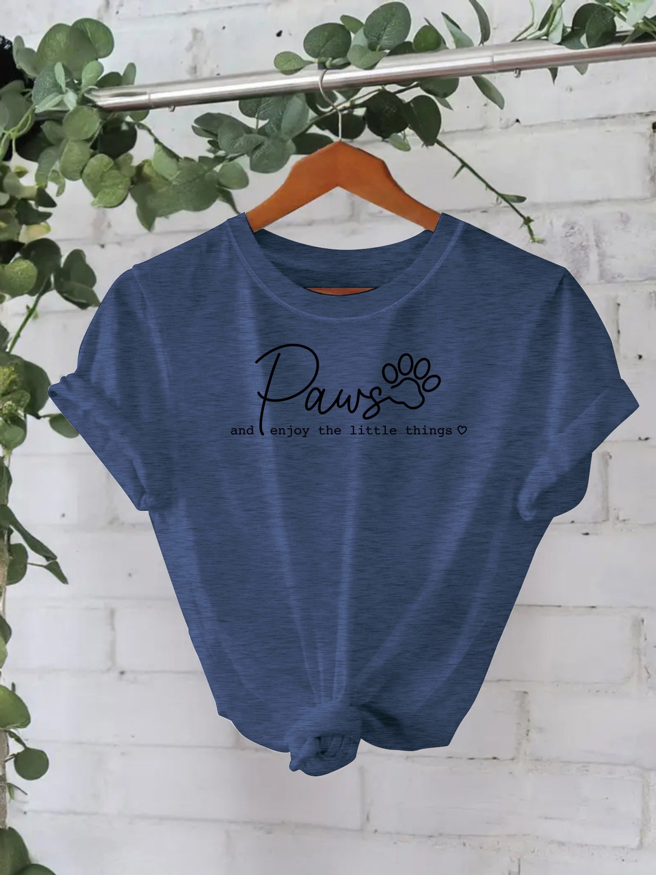 Casual Cotton Short Sleeve T-shirt For Women Featuring Printing Design