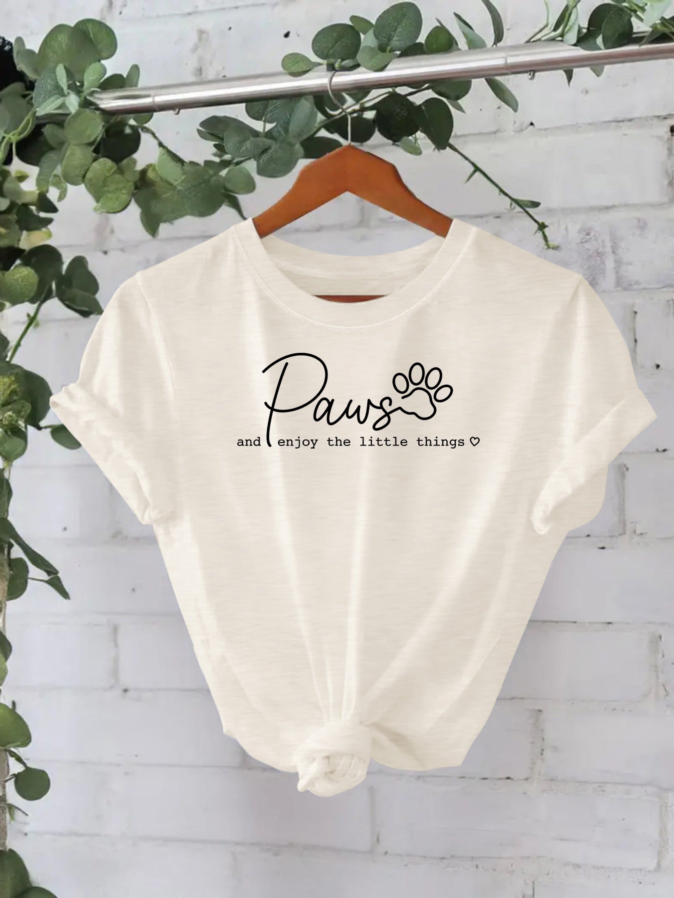 Casual Cotton Short Sleeve T-shirt For Women Featuring Printing Design