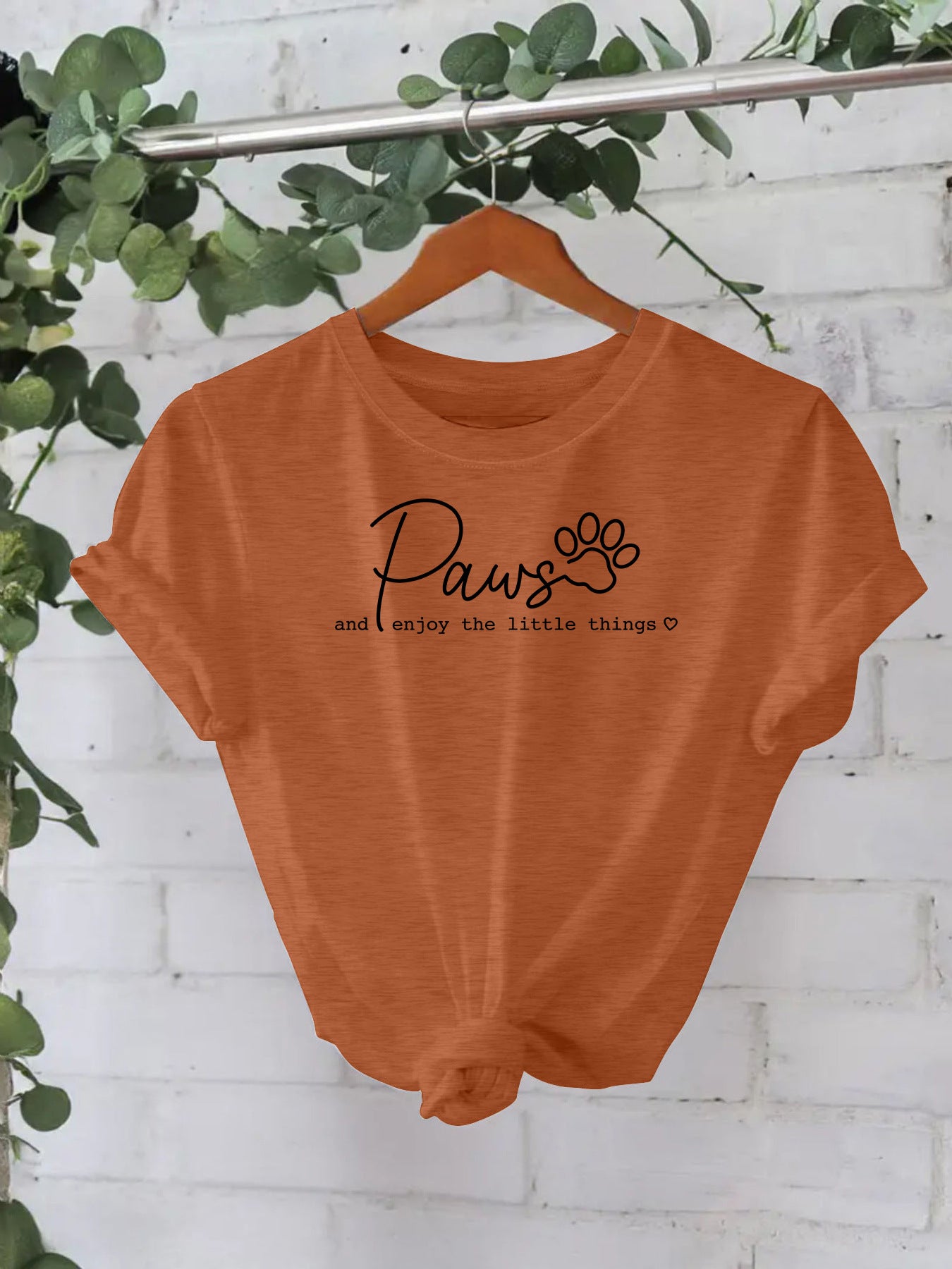 Casual Cotton Short Sleeve T-shirt For Women Featuring Printing Design