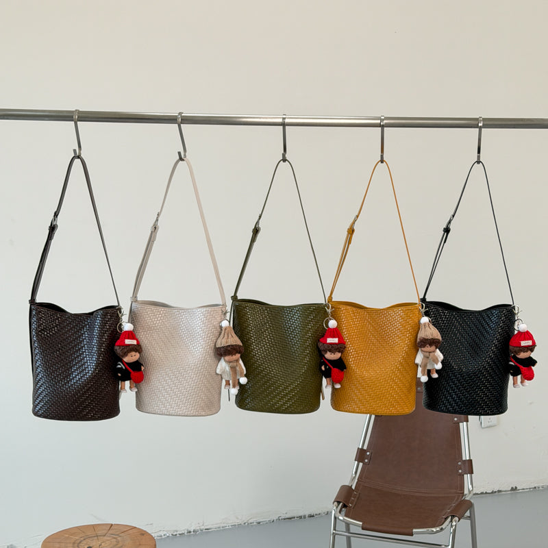 Adults PU Leather Bucket Shoulder Bag With Ornament Fashion Element, Featuring Top Handle, Suitable For All Seasons