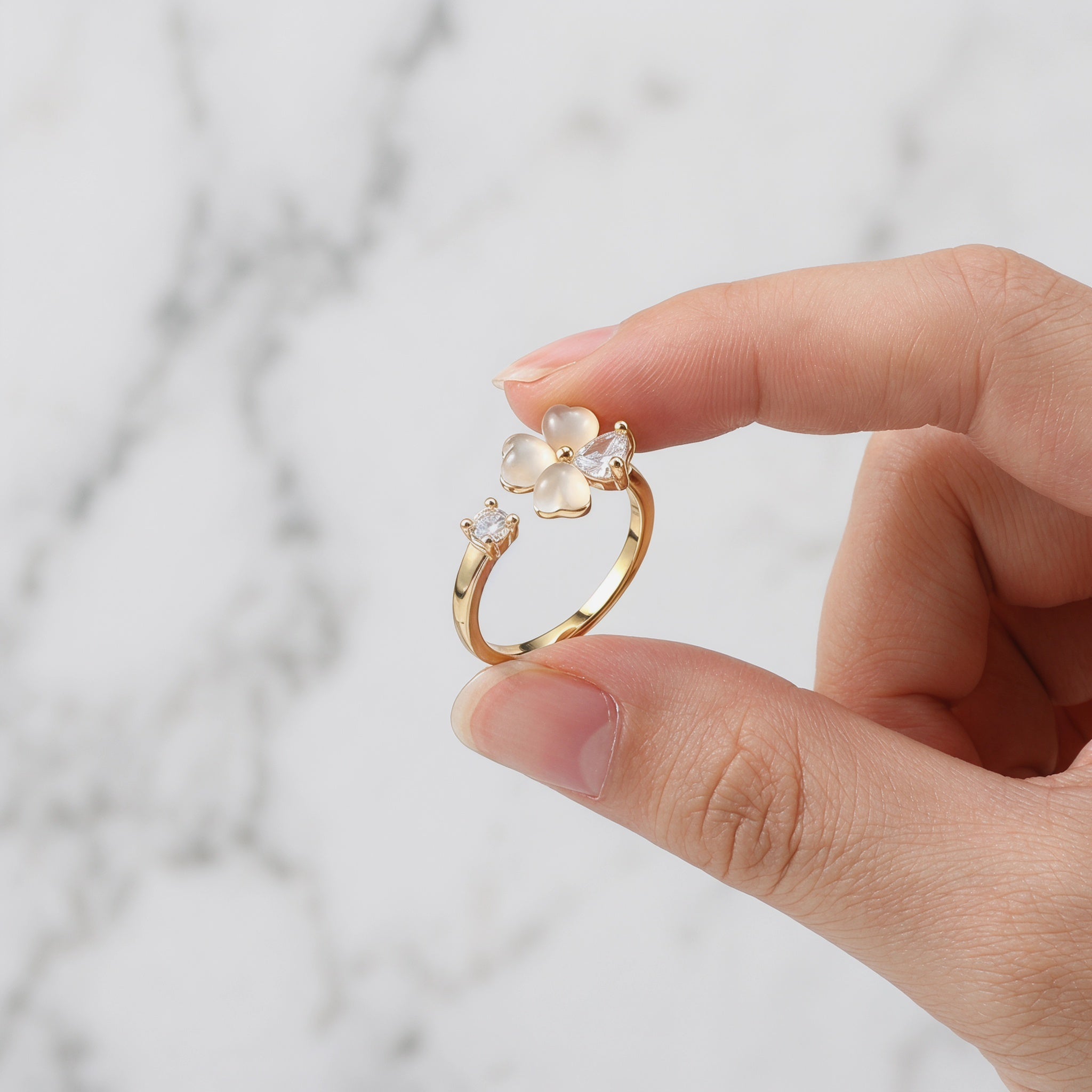 New Style Gold Open Ring For Women With KC Golden Plated 0.03µm Thickness Featuring Synthetic Zirconia Flowers