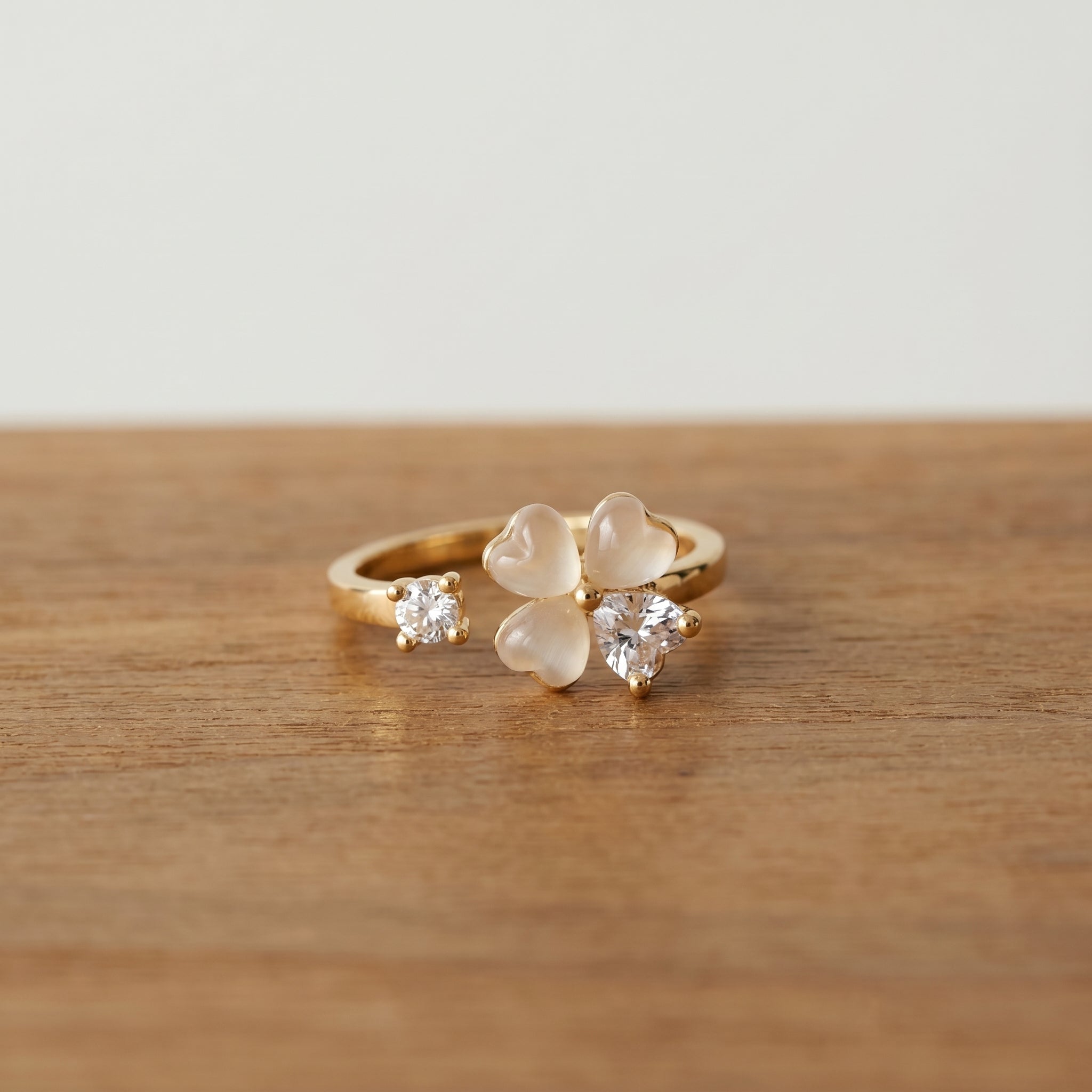 New Style Gold Open Ring For Women With KC Golden Plated 0.03µm Thickness Featuring Synthetic Zirconia Flowers