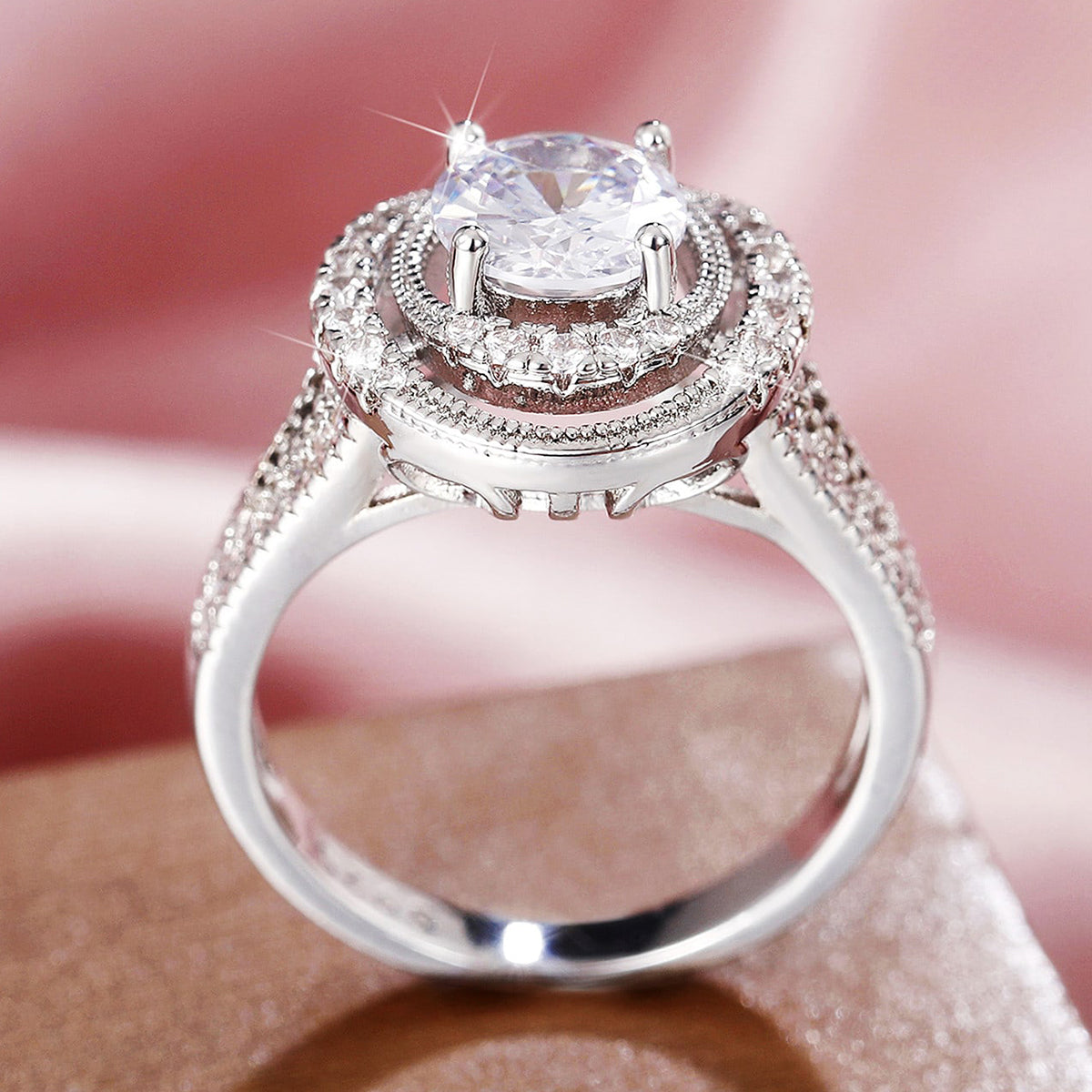 Geometric Claw Setting Ring For Women In Copper With White K Plated Water Plating And Zircon Inlay