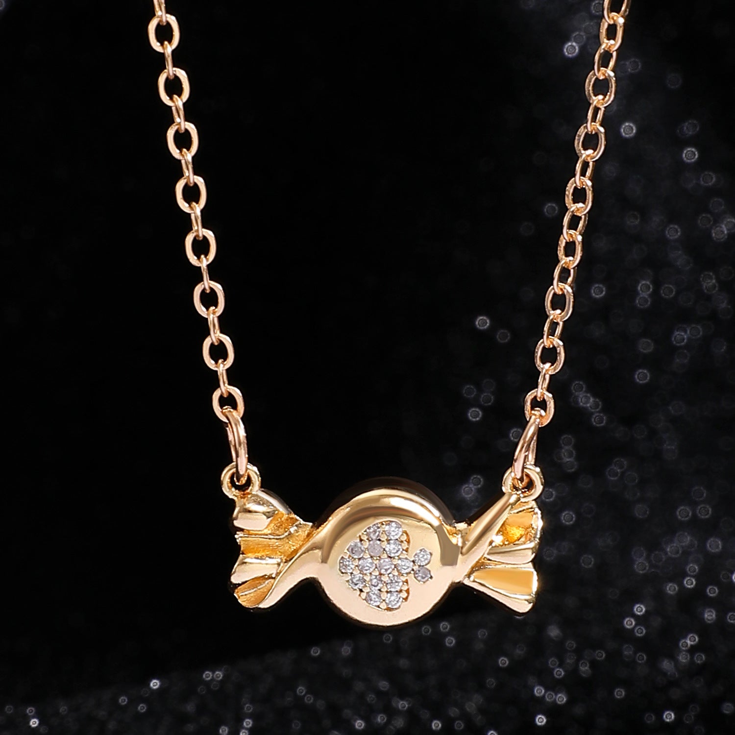 Candy Gold New Style Necklace For Women With Copper Material And Rhinestone Inlay On Cable Chain