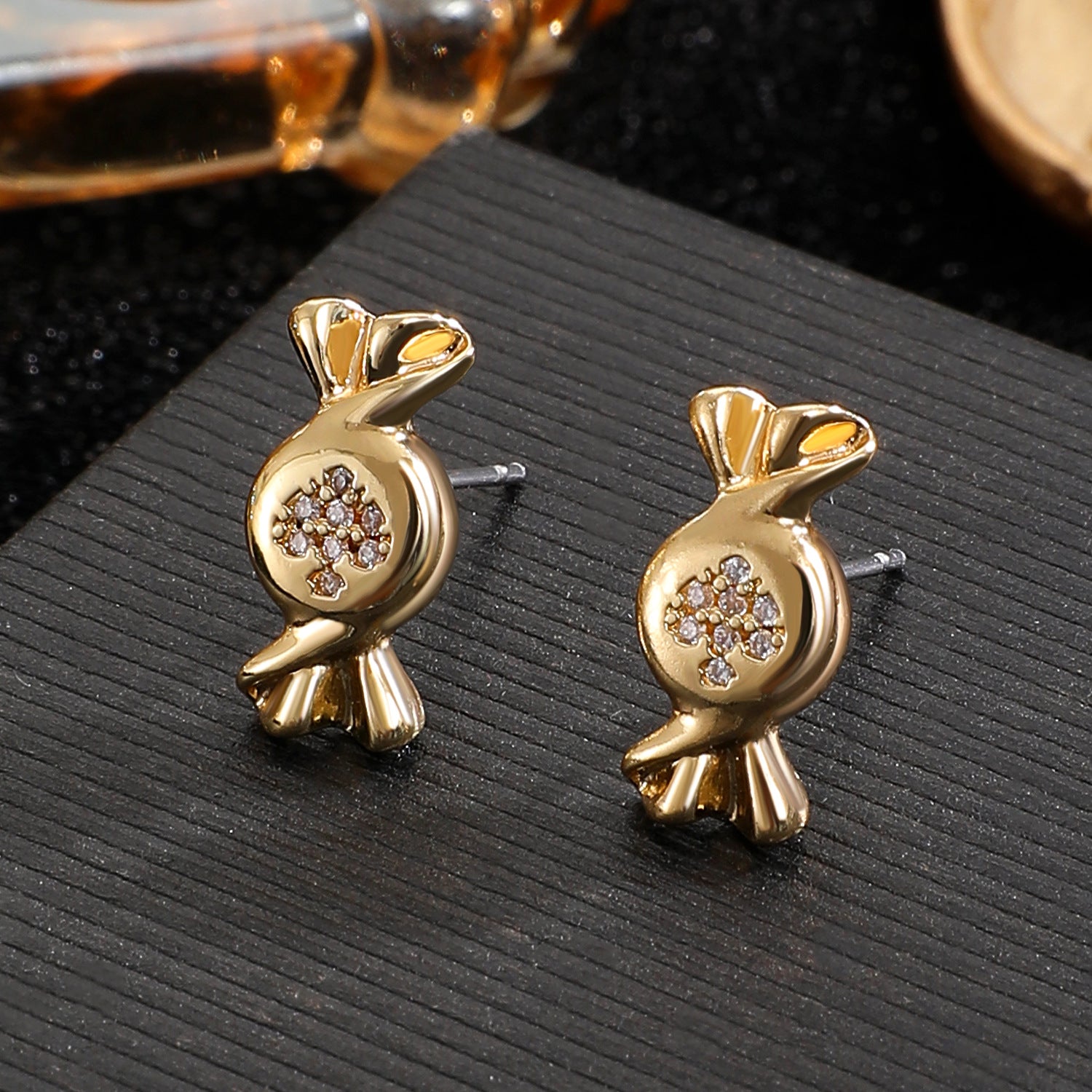 Candy Gold New Style Necklace For Women With Copper Material And Rhinestone Inlay On Cable Chain