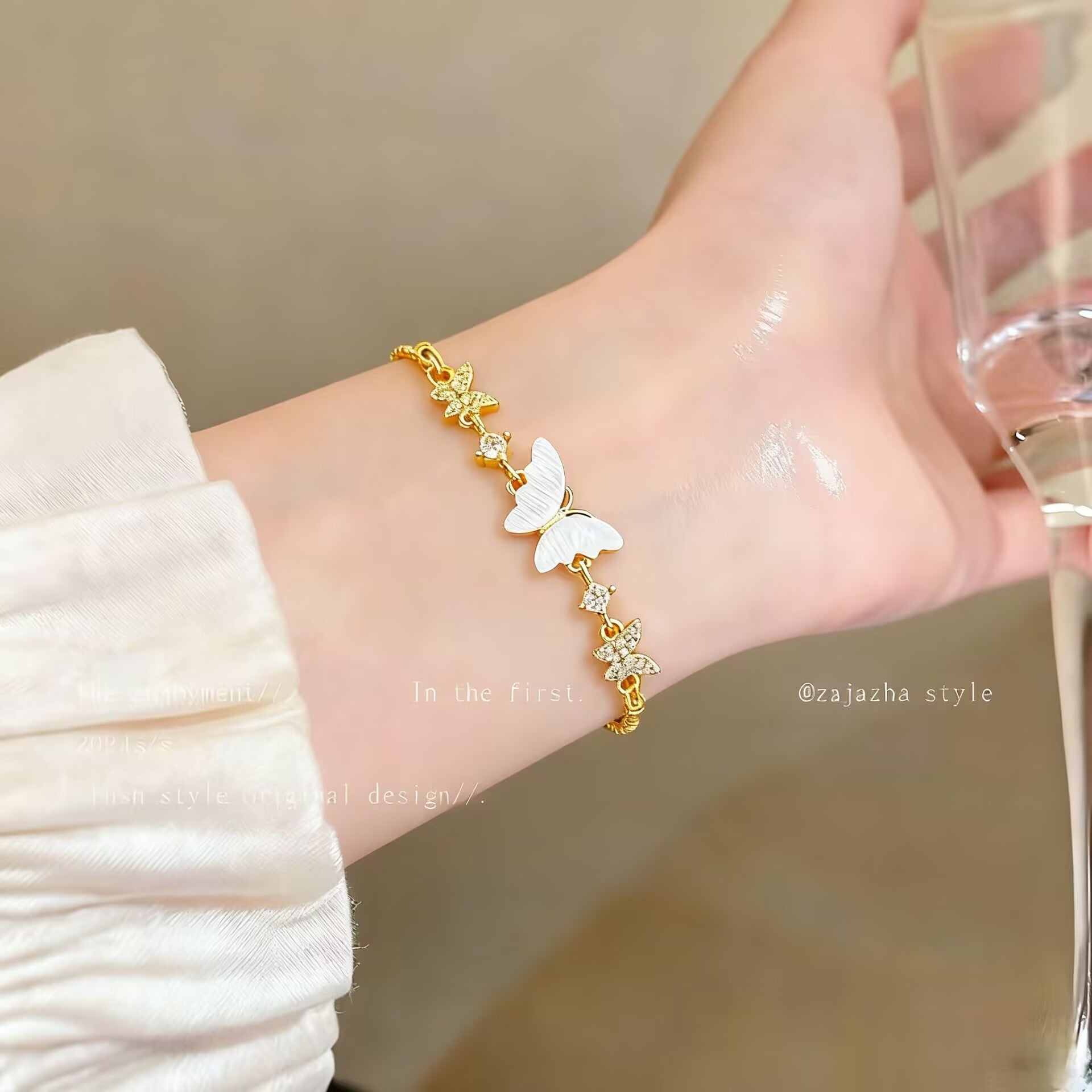 Cute Heart Shape Elaborate Copper Bracelets With KC Golden Electroplated Finish And Zircon Inlay Featuring Slider Chain
