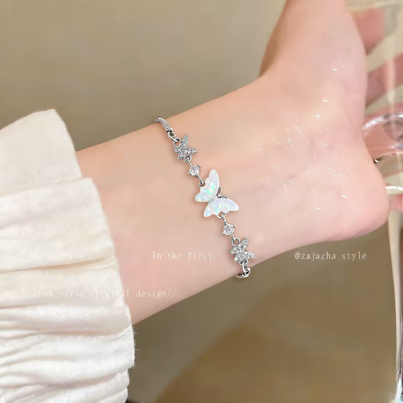 Cute Heart Shape Elaborate Copper Bracelets With KC Golden Electroplated Finish And Zircon Inlay Featuring Slider Chain