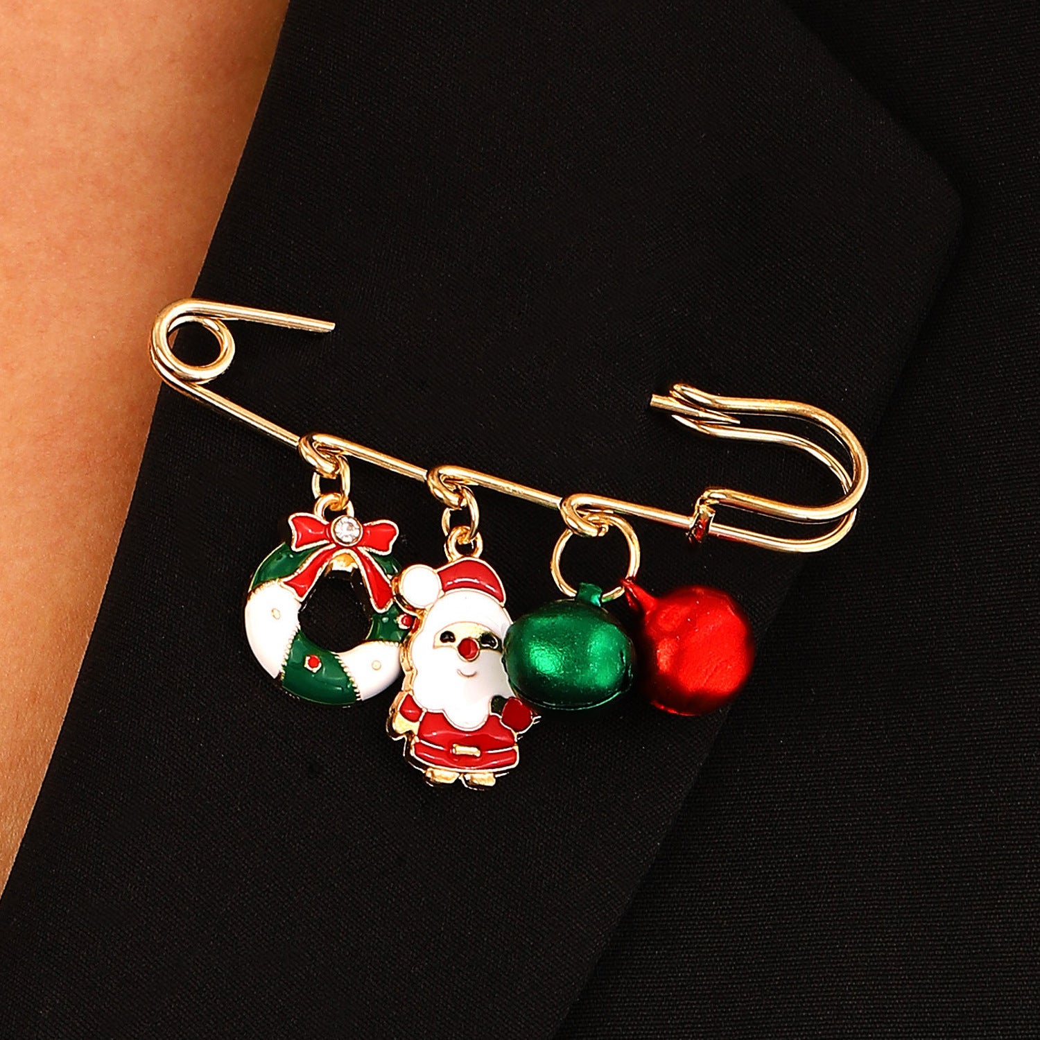 Elk Pin Made Of Zinc Alloy With Electroplated Finish, Perfect For Christmas