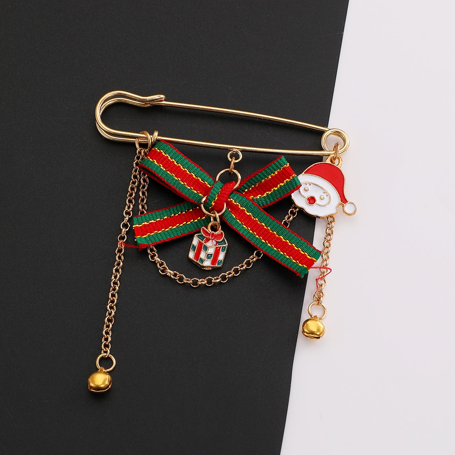 Elk Pin Made Of Zinc Alloy With Electroplated Finish, Perfect For Christmas