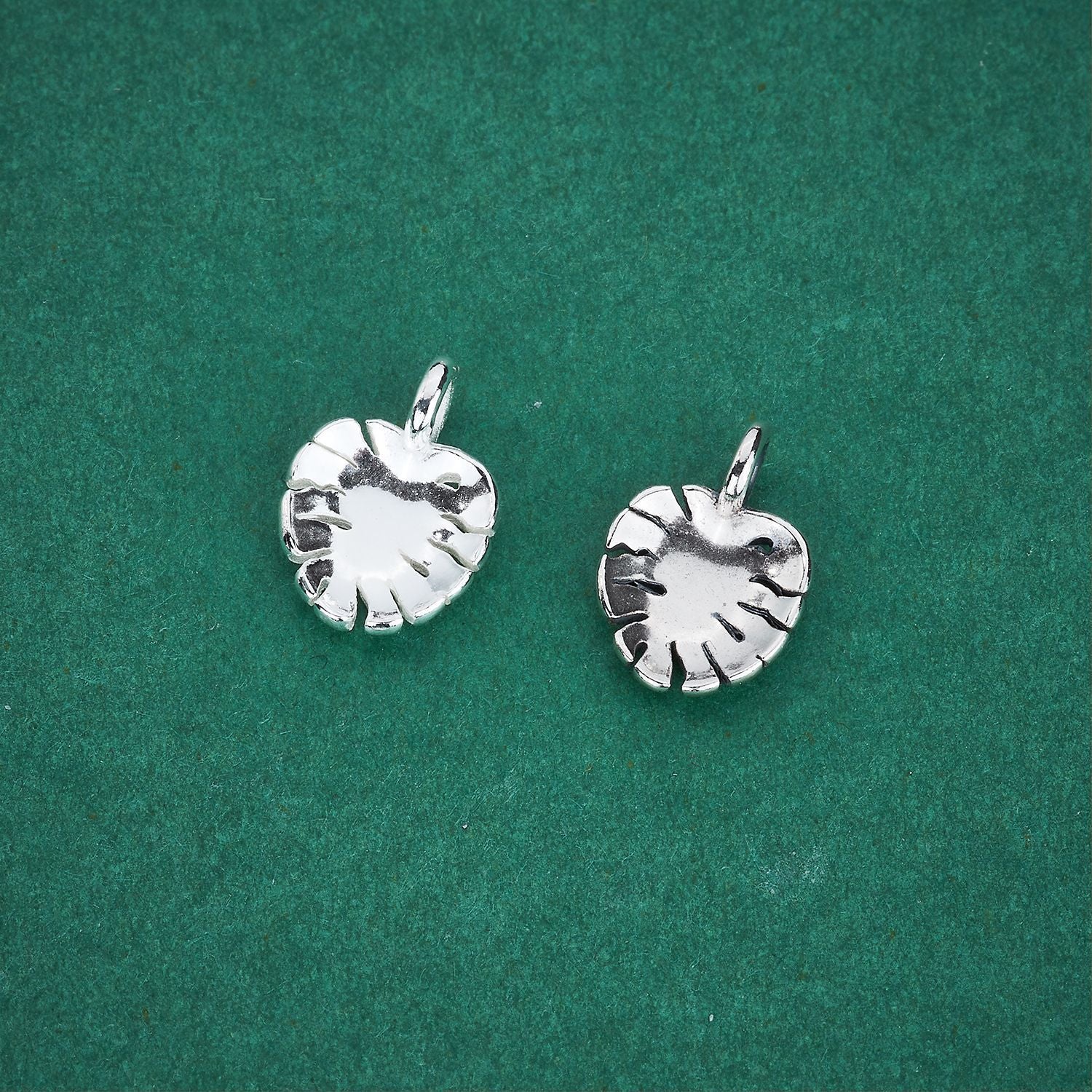 Leaves Pendant In 925 Sterling Silver With Polished Finish, Retro Style Jewelry Accessory In White