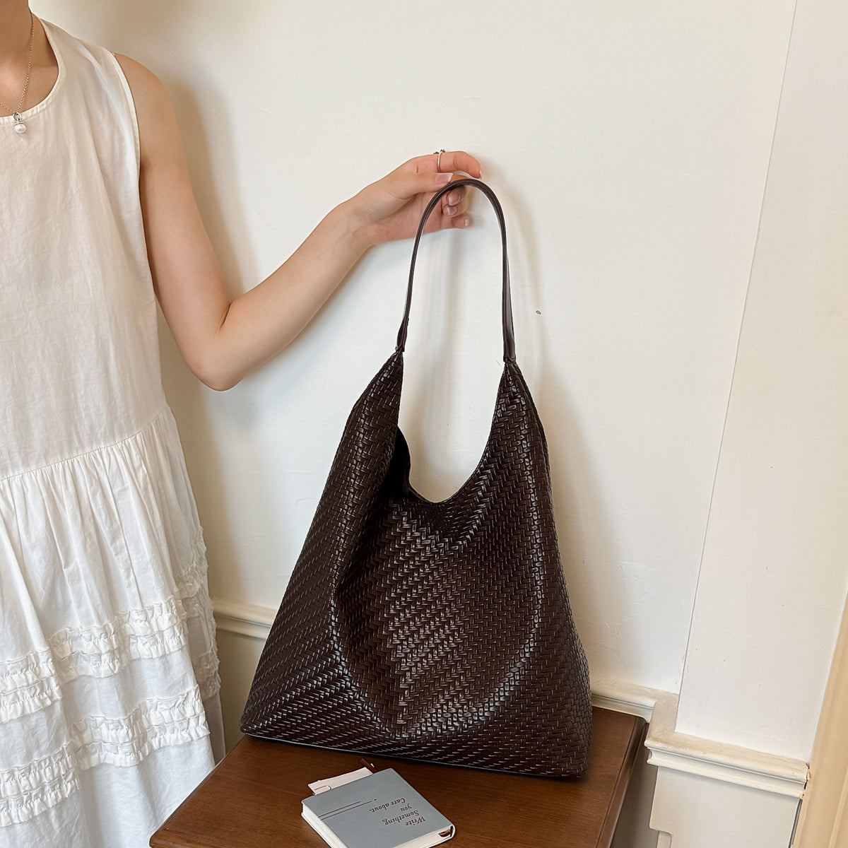 Adult Dumpling Shape Shoulder Bag In PU Leather With Top Handle, Suitable For All Seasons