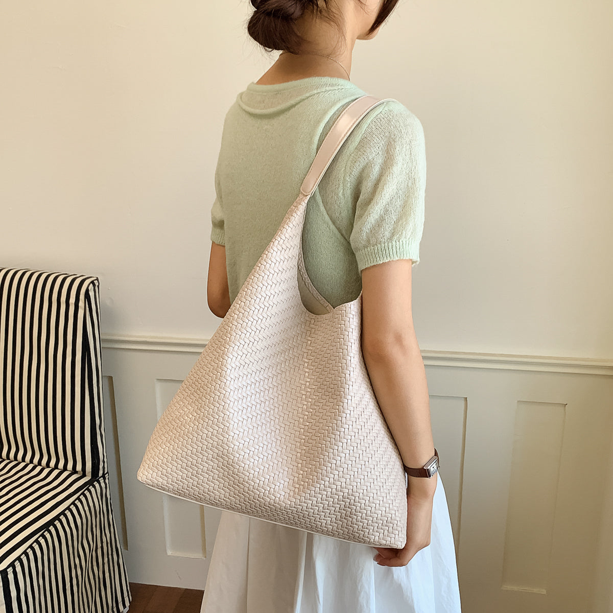 Adult Dumpling Shape Shoulder Bag In PU Leather With Top Handle, Suitable For All Seasons