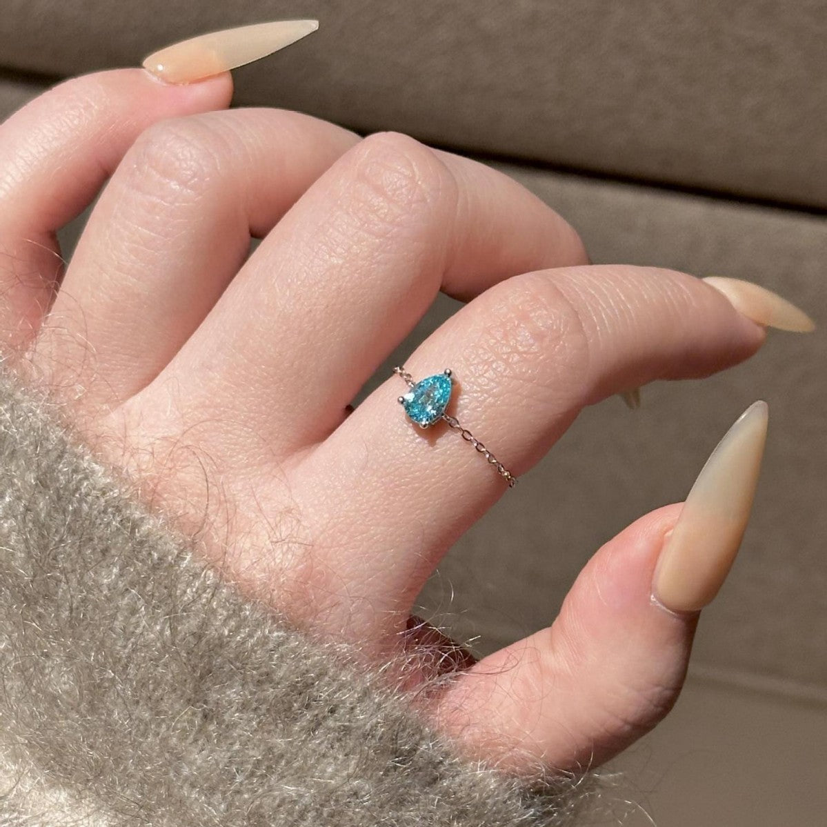 Adjustable Water Droplets Ring For Women In Electroplated Gold With Copper Base And Zircon Inlay
