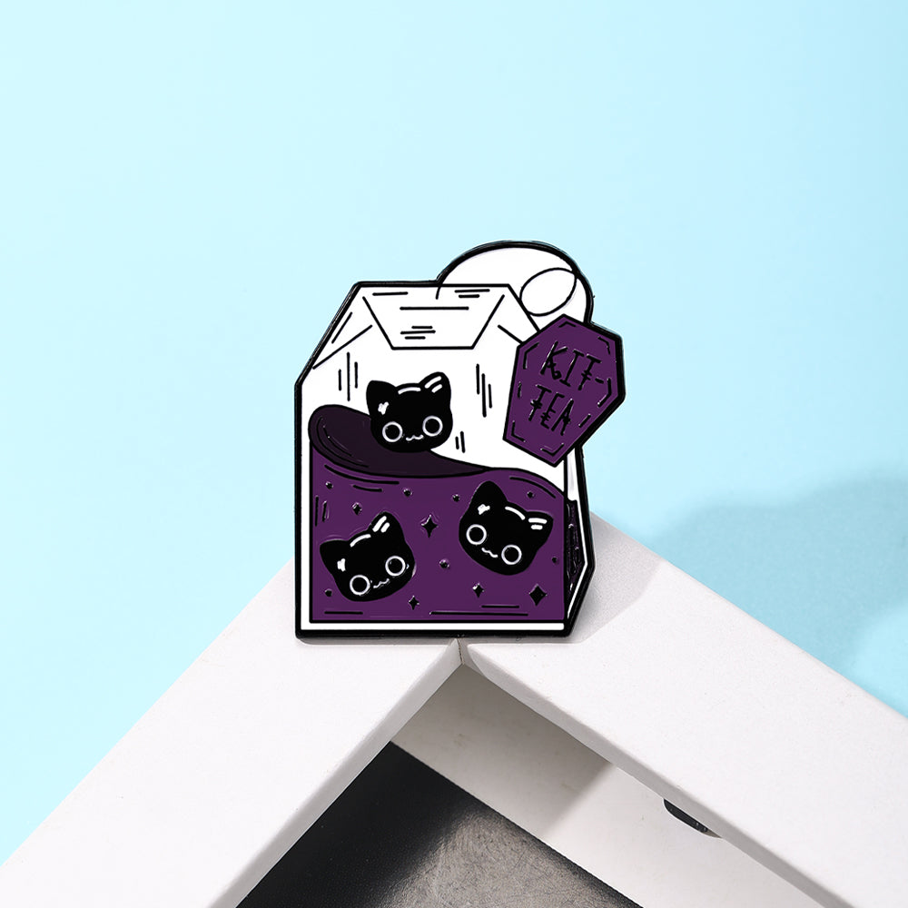 Animal Pin Made Of Zinc Alloy Featuring Enamel Craftsmanship In White Color