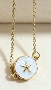 Handmade Silver Dragonfly Pendant Necklace For Women With Cute Style, Alloy Material And Acrylic Inlay On Handmade Chain