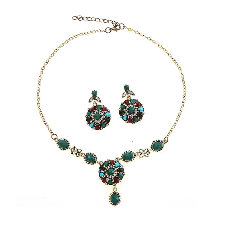 Bohemian Water Droplets Necklace For Women With Alloy Pendant Featuring Rhinestones