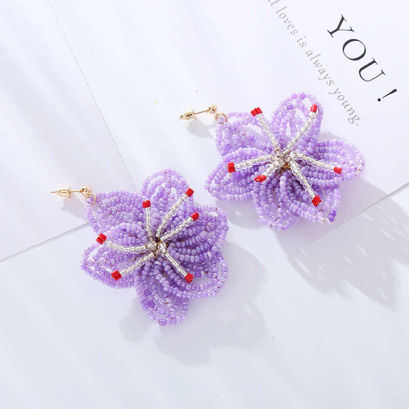 Exaggerated White Flower Earrings For Women With Beading Craft In Alloy Material