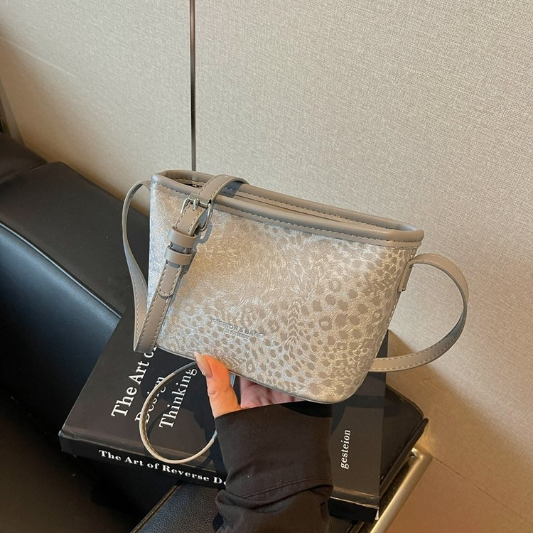 Lattice PU Leather Tote Bag For Adults With Double Shoulder Straps, Large Capacity, Suitable For All Seasons