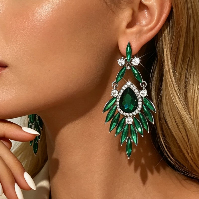Elegant Water Droplets Drop Earrings For Women, Electroplated With White K Plated Zinc Alloy And Rhinestone Inlay