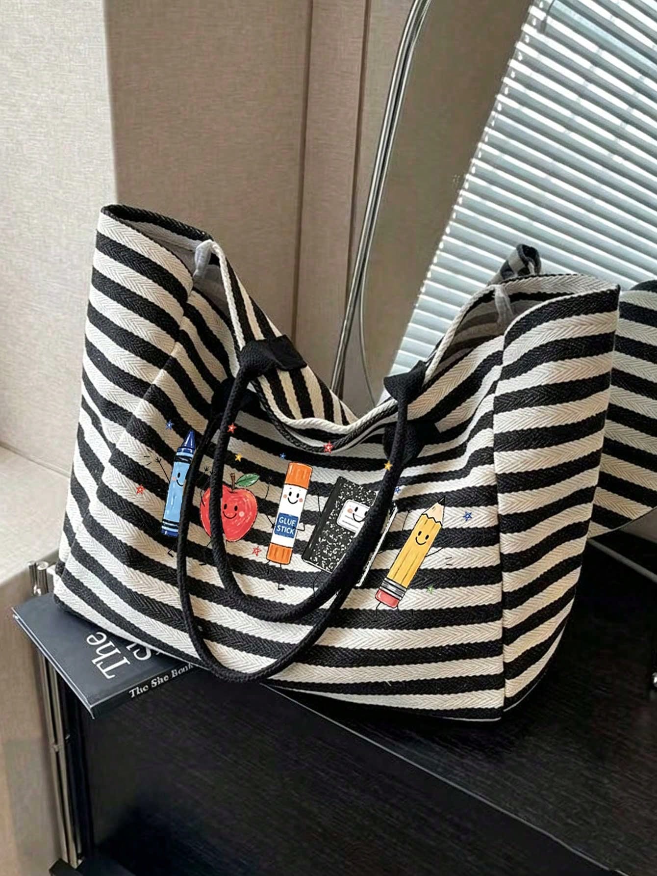 Kid's Polyester Shoulder Bag With Double Handle, Large Capacity, Suitable For All Seasons