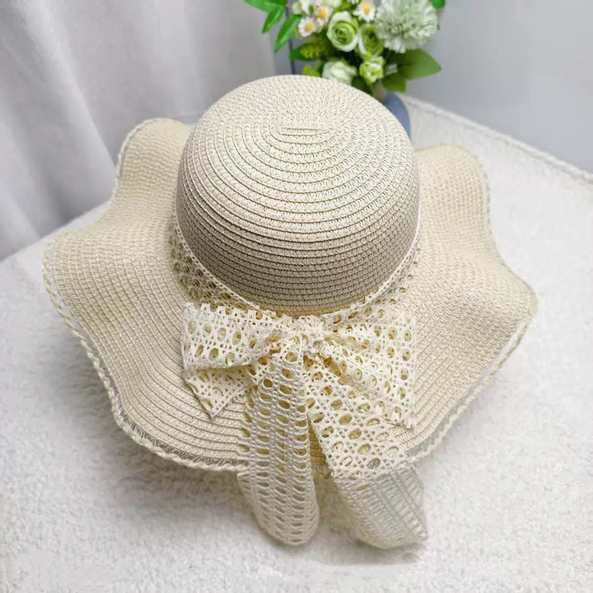 French Style Women’s Wide Brim Straw Hat With Polyester Material And Elegant Bow Tie Detail