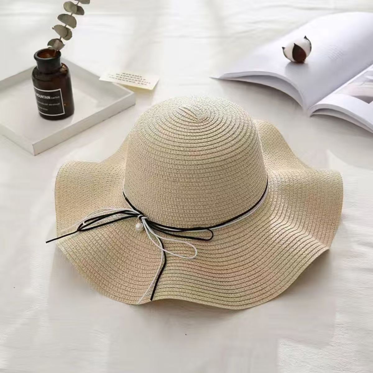 French Style Women’s Wide Brim Straw Hat With Polyester Material And Elegant Bow Tie Detail