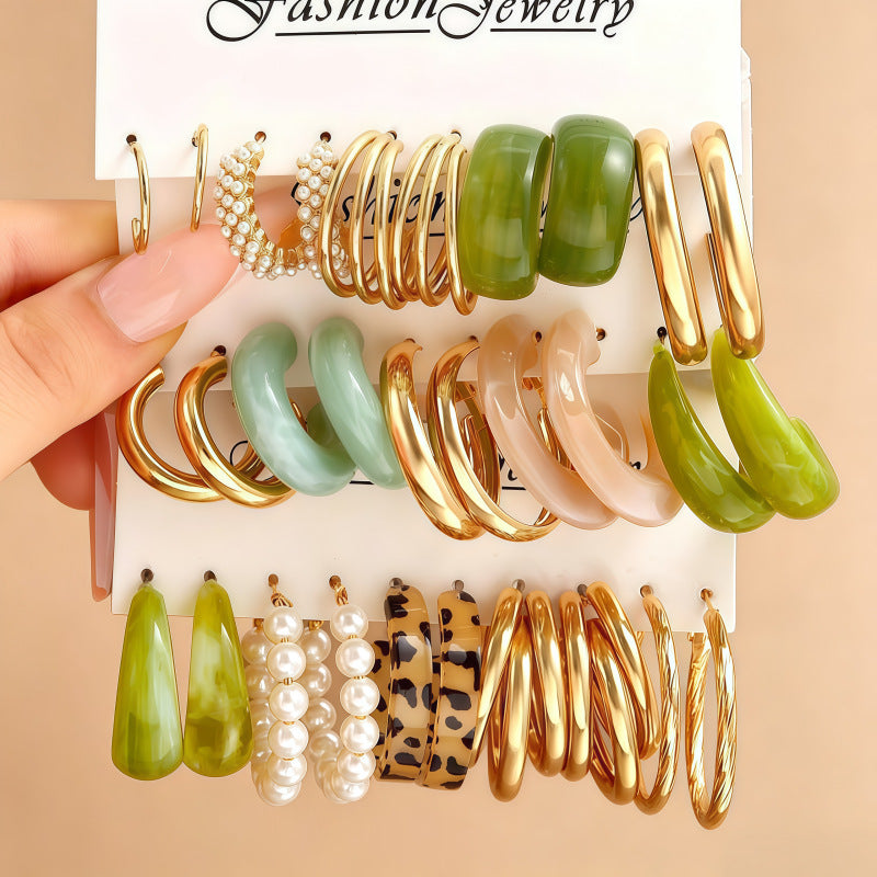 C Shape Earrings For Women Featuring Sweet Style With Resin Material And Iron Ear Pins In Multicolor