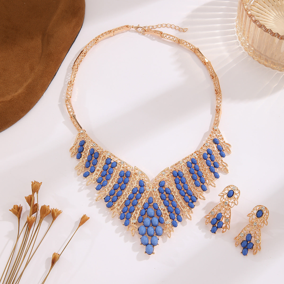 Exaggerated Women’s Jewelry Set Featuring Plant Pattern With Rhinestones In Alloy, 1 Set
