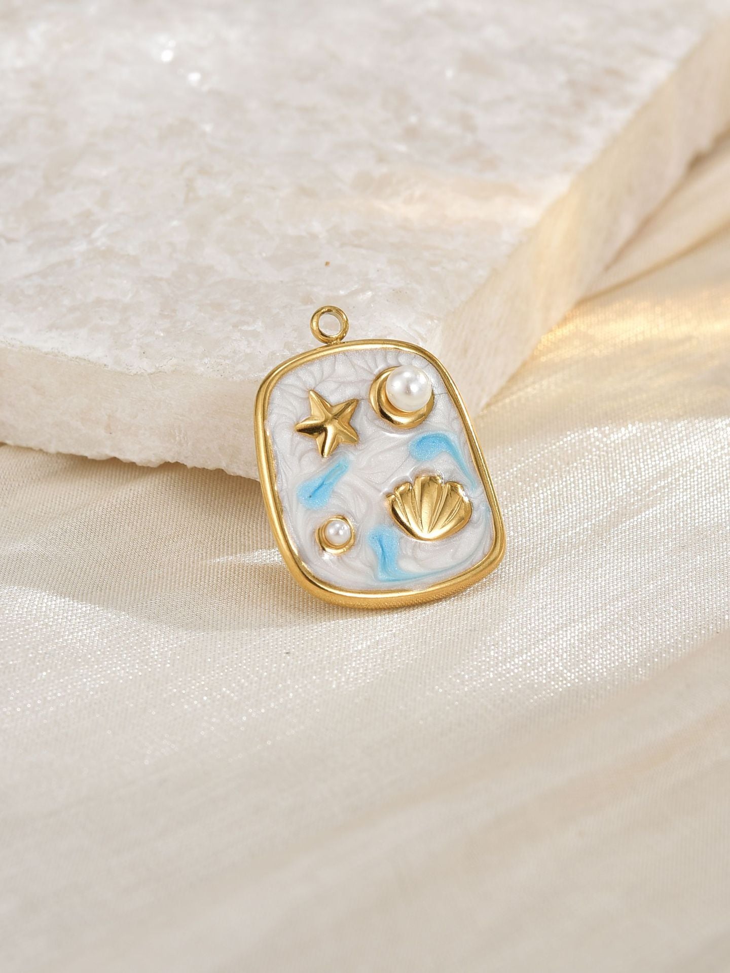 Ocean Metal Pendant With Enamel Craft In Marine Style, Gold Jewelry Accessories