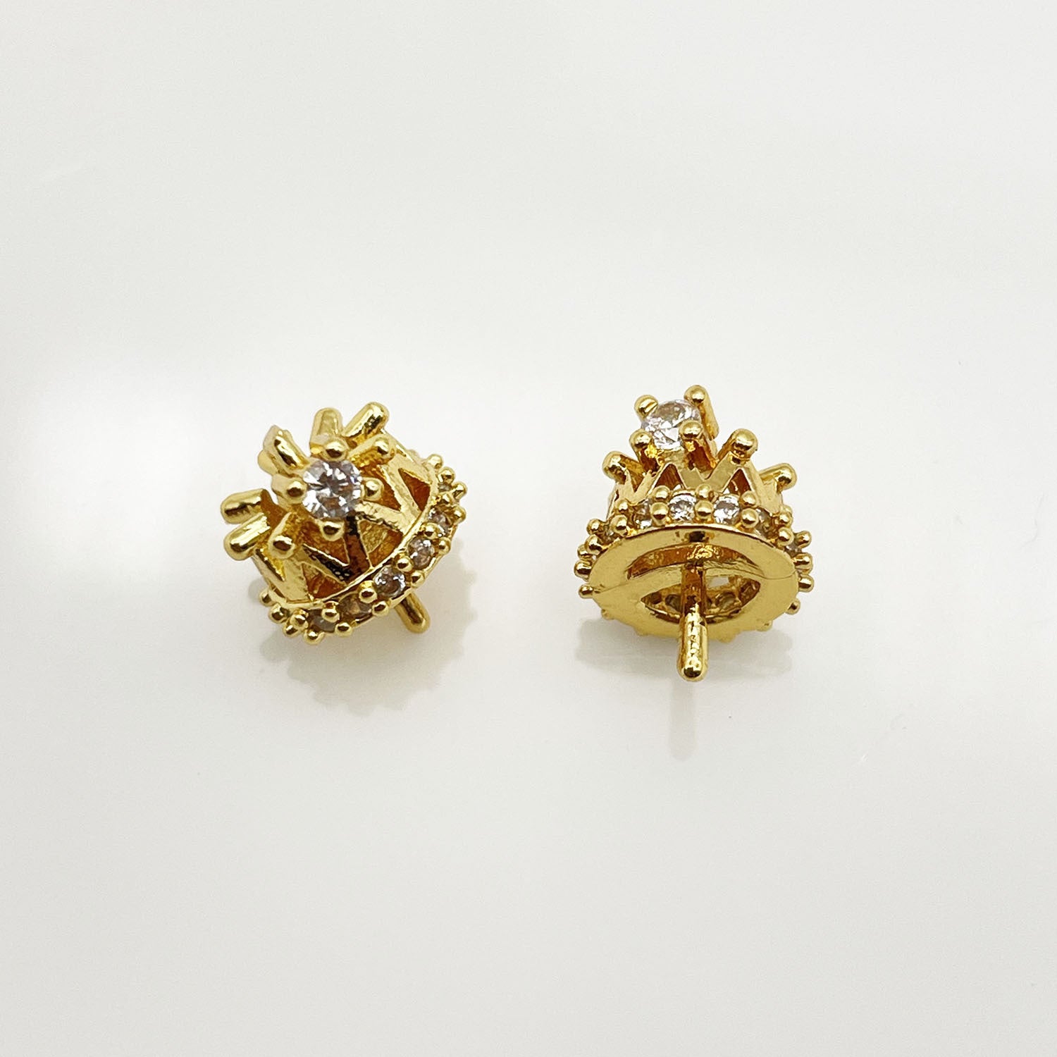 Copper Crown Pendant With Zircon Inlay, 18K Real Gold Plated And Electroplated Finish In Baroque Style