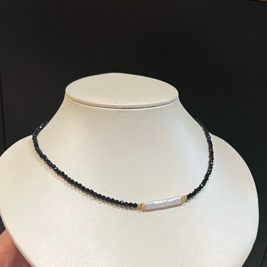 Baroque Style Petal Choker Necklace With Dyed Black Freshwater Pearl Beaded Chain Featuring Electroplated Craftsmanship